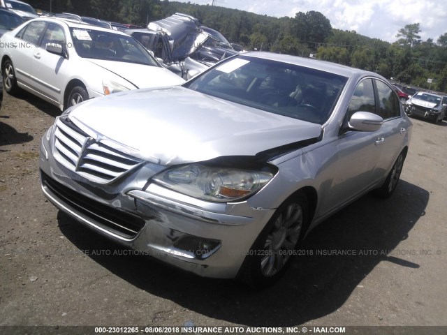 KMHGC4DE8AU074940 - 2010 HYUNDAI GENESIS 3.8L SILVER photo 2