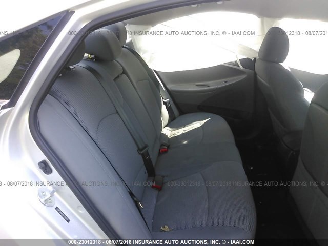 5NPEB4AC9DH768715 - 2013 HYUNDAI SONATA GLS SILVER photo 8