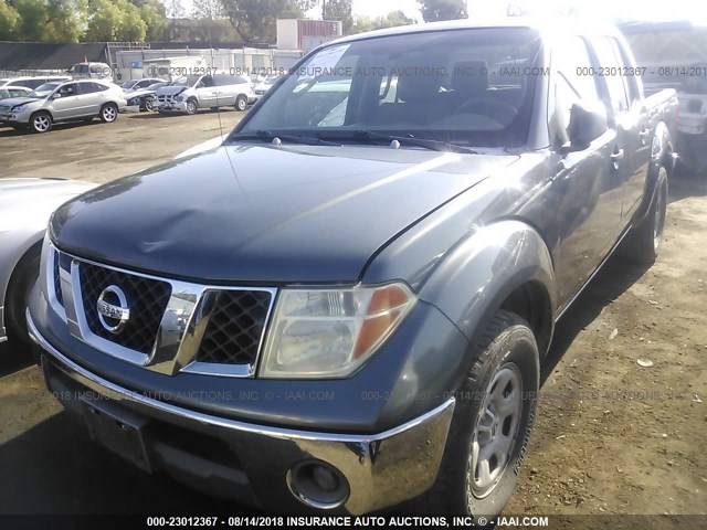 1N6AD07U67C425942 - 2007 NISSAN FRONTIER CREW CAB LE/SE/OFF ROAD GRAY photo 2