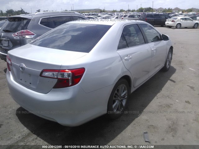4T1BF1FK5CU122562 - 2012 TOYOTA CAMRY SE/LE/XLE SILVER photo 4
