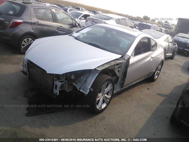 KMHHU6KH8BU060466 - 2011 HYUNDAI GENESIS COUPE 3.8L SILVER photo 2