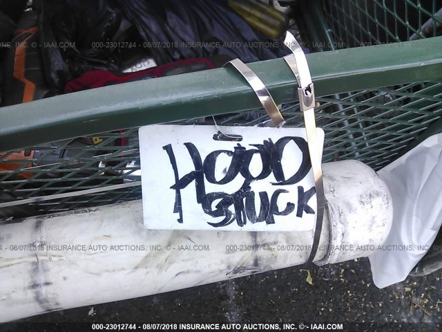 5UXFF03519LJ98176 - 2009 BMW X5 XDRIVE35D GRAY photo 10