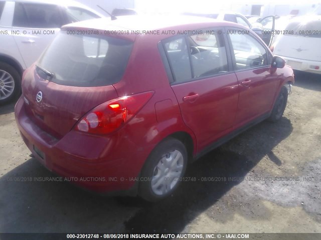 3N1BC1CP9BL513772 - 2011 NISSAN VERSA S/SL RED photo 4