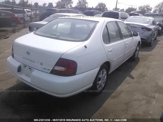 1N4DL01D5XC238676 - 1999 NISSAN ALTIMA XE/GXE/SE/GLE WHITE photo 4