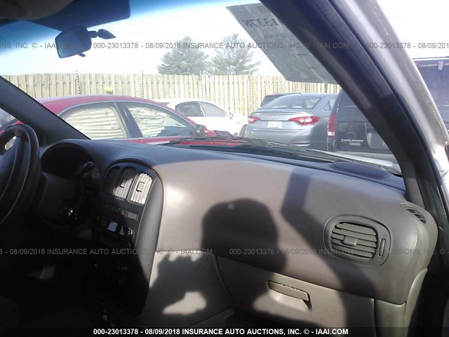1B4GP24352B685966 - 2002 DODGE GRAND CARAVAN SE SILVER photo 5