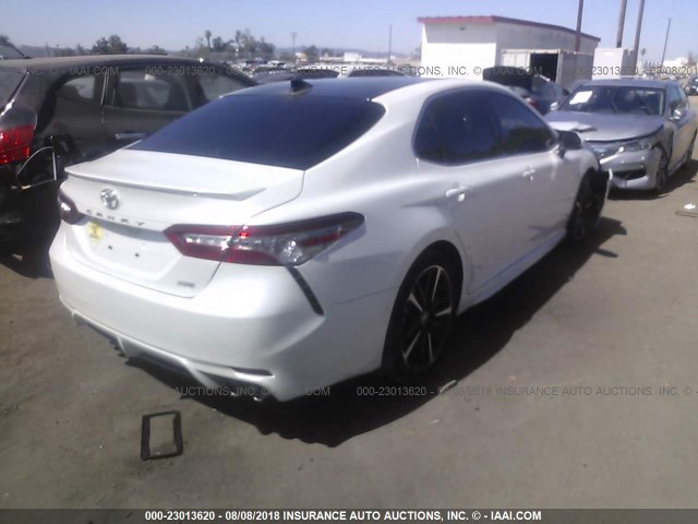 4T1B61HK7JU022800 - 2018 TOYOTA CAMRY XSE WHITE photo 4