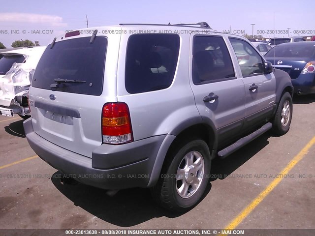 1FMYU03122KA09751 - 2002 FORD ESCAPE XLT SILVER photo 4