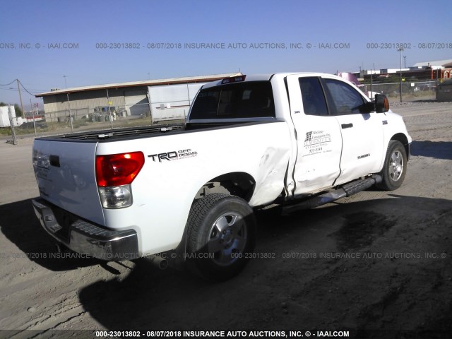 5TFRV54138X056686 - 2008 TOYOTA TUNDRA DOUBLE CAB/DOUBLE CAB SR5 WHITE photo 4