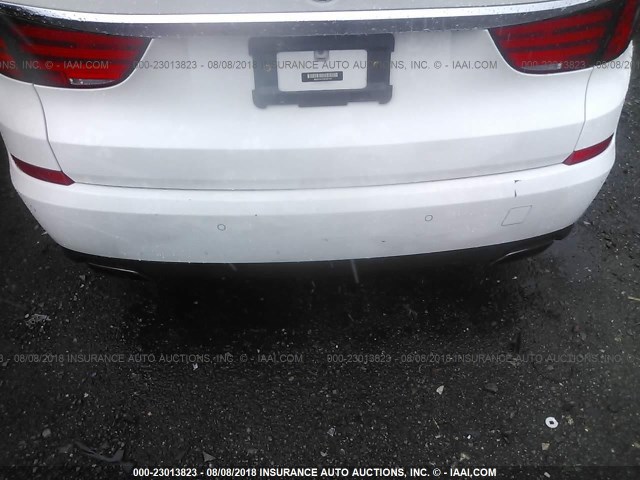 WBASP4C51BC341795 - 2011 BMW 550 XIGT WHITE photo 6