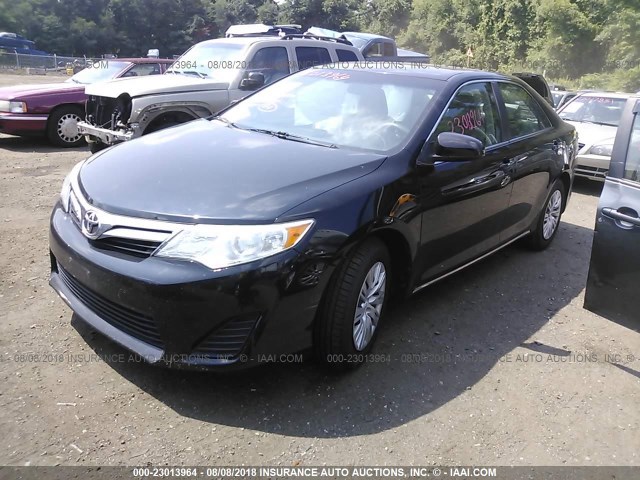 4T1BF1FK0DU695614 - 2013 TOYOTA CAMRY L/SE/LE/XLE 黑色 照片 2