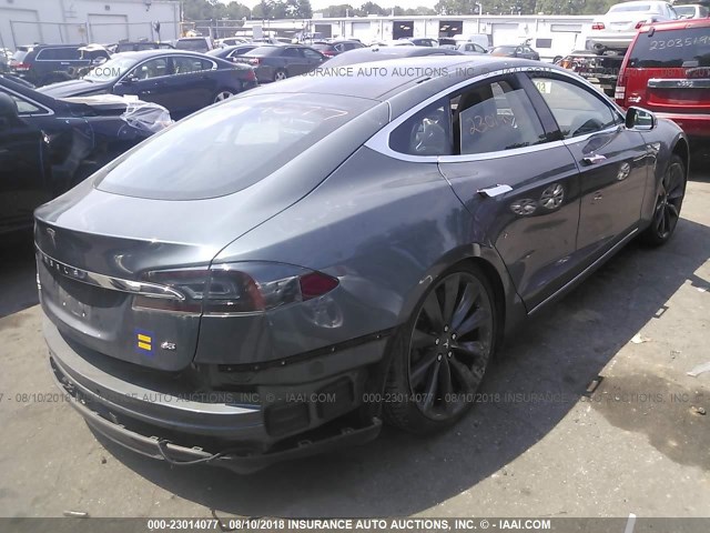 5YJSA1H15EFP28317 - 2014 TESLA MODEL S GRAY photo 4