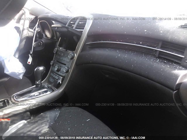 1G11D5RR7DF106920 - 2013 CHEVROLET MALIBU 1LT თეთრი ფოტო 5