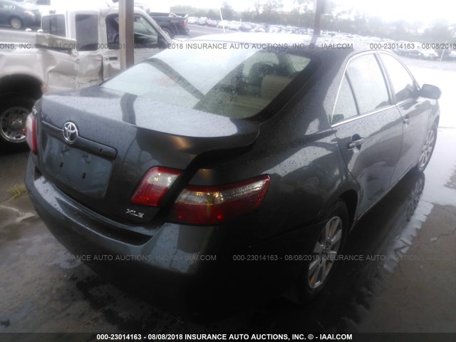 4T1BK46KX7U016143 - 2007 TOYOTA CAMRY NEW GENERAT LE/XLE/SE GRAY photo 4