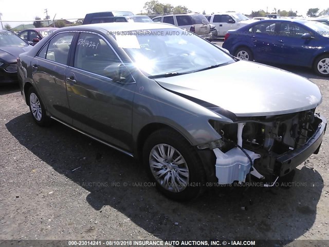 4T4BF1FK1ER397483 - 2014 TOYOTA CAMRY L/SE/LE/XLE Yaşıl foto 1