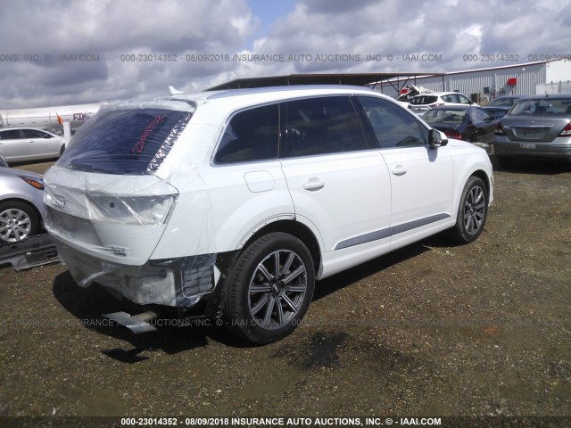 WA1VAAF75HD029070 - 2017 AUDI Q7 PRESTIGE WHITE photo 4