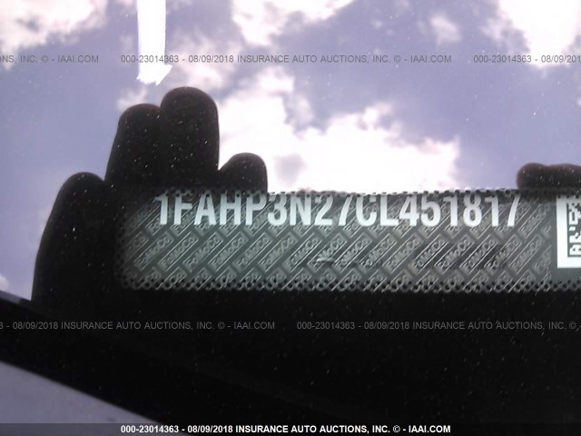 1FAHP3N27CL451817 - 2012 FORD FOCUS TITANIUM GRAY photo 9