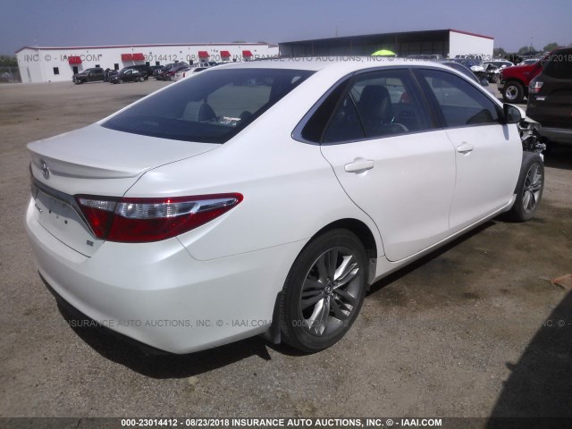 4T1BF1FK7GU235516 - 2016 TOYOTA CAMRY LE/XLE/SE/XSE 白色 照片 4