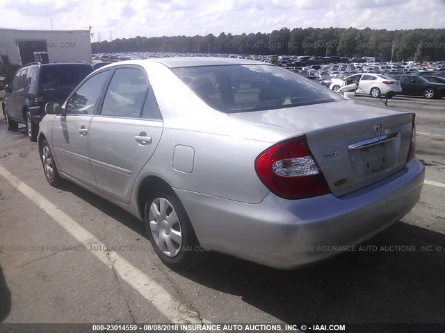 4T1BE32K03U225599 - 2003 TOYOTA CAMRY LE/XLE/SE Gümüş foto 3