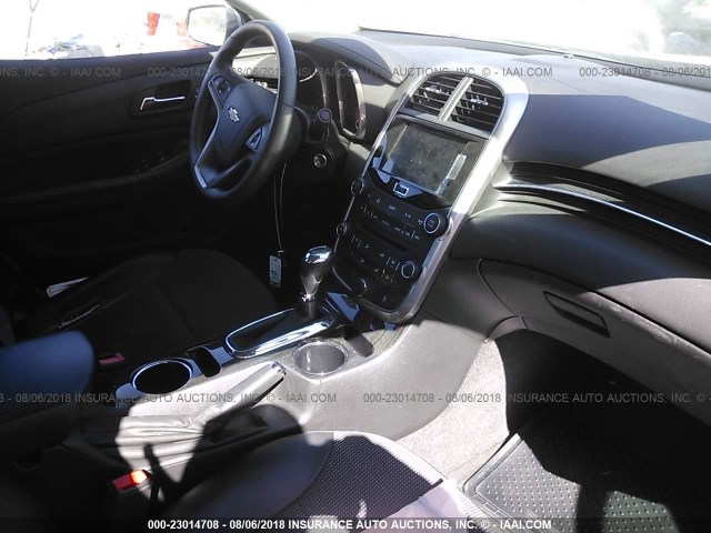 1G11C5SL2FF305899 - 2015 CHEVROLET MALIBU 1LT ვერცხლისფერი ფოტო 5