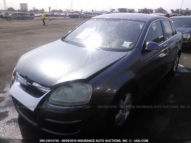 3VWRM71K58M106132 - 2008 VOLKSWAGEN JETTA SE/SEL GRAY photo 2