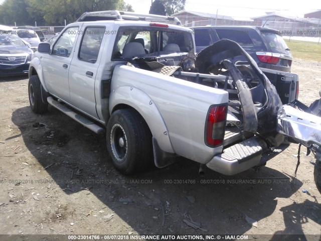 1N6ED27T71C395703 - 2001 NISSAN FRONTIER CREW CAB XE/CREW CAB SE SILVER photo 3