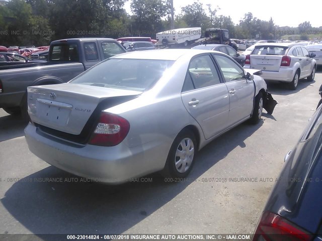 4T1BE32K33U680284 - 2003 TOYOTA CAMRY LE/XLE/SE 银色 照片 4