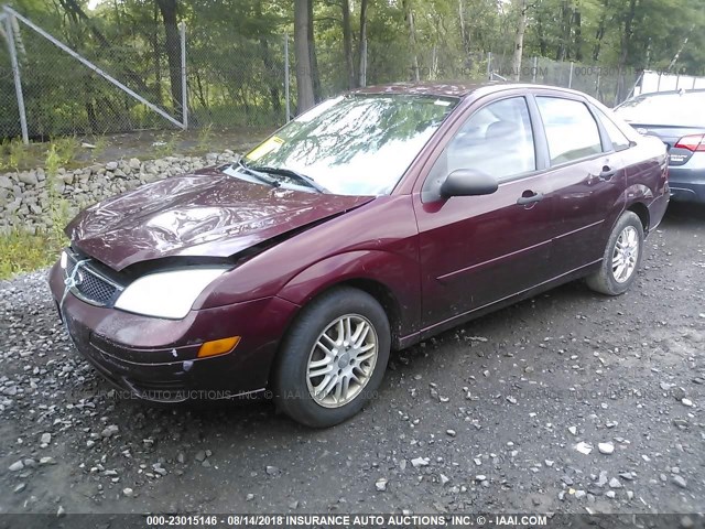 1FAFP34N17W270817 - 2007 FORD FOCUS ZX4/S/SE/SES MAROON photo 2