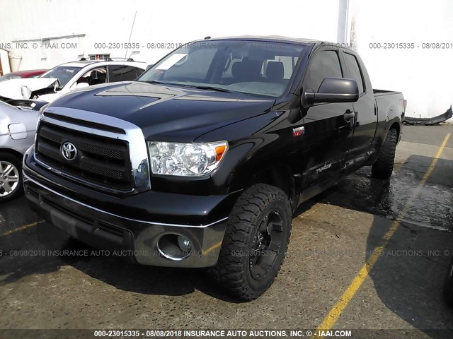 5TFUY5F19DX292915 - 2013 TOYOTA TUNDRA DOUBLE CAB SR5 BLACK photo 2
