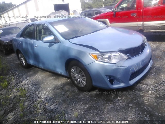 4T1BF1FK0CU535862 - 2012 TOYOTA CAMRY SE/LE/XLE Light Blue photo 1