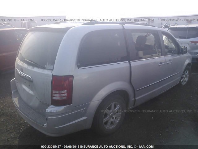 2A8HR54169R673542 - 2009 CHRYSLER TOWN & COUNTRY TOURING SILVER photo 4