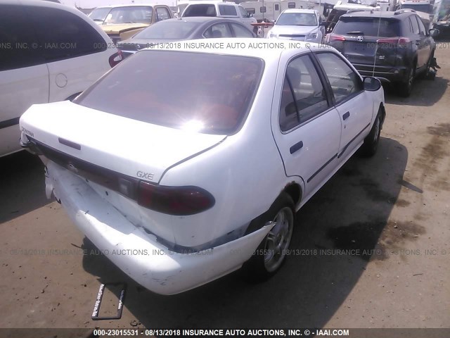 3N1AB41D8WL047959 - 1998 NISSAN SENTRA XE/GXE WHITE photo 4