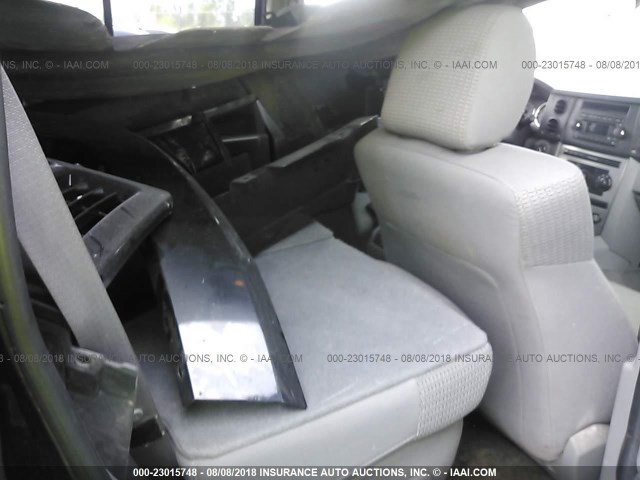1J8HG48K86C131740 - 2006 JEEP COMMANDER BLACK photo 8