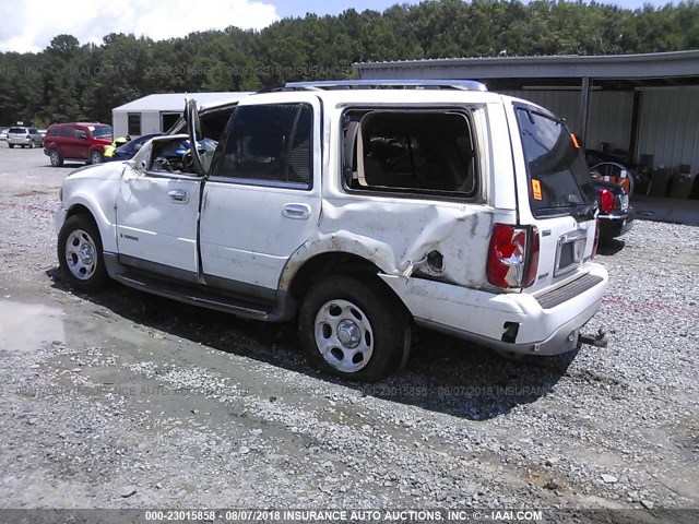 5LMEU27R11LJ24717 - 2001 LINCOLN NAVIGATOR Beyaz fotoğraf 3