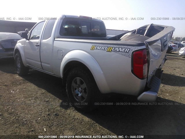 1N6AD0CU2DN745040 - 2013 NISSAN FRONTIER SV/PRO-4X SILVER photo 3