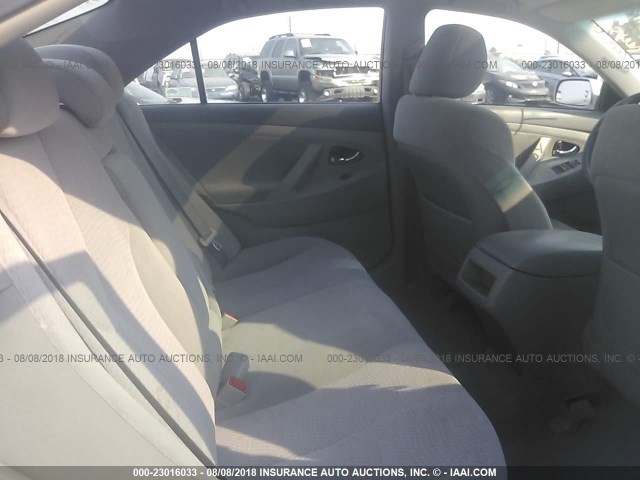 4T4BF3EK5BR157586 - 2011 TOYOTA CAMRY SE/LE/XLE ვერცხლისფერი ფოტო 8