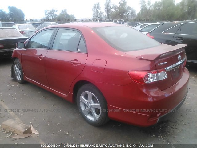 5YFBU4EE4DP203154 - 2013 TOYOTA COROLLA S/LE RED photo 3
