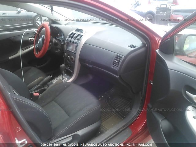 5YFBU4EE4DP203154 - 2013 TOYOTA COROLLA S/LE RED photo 5