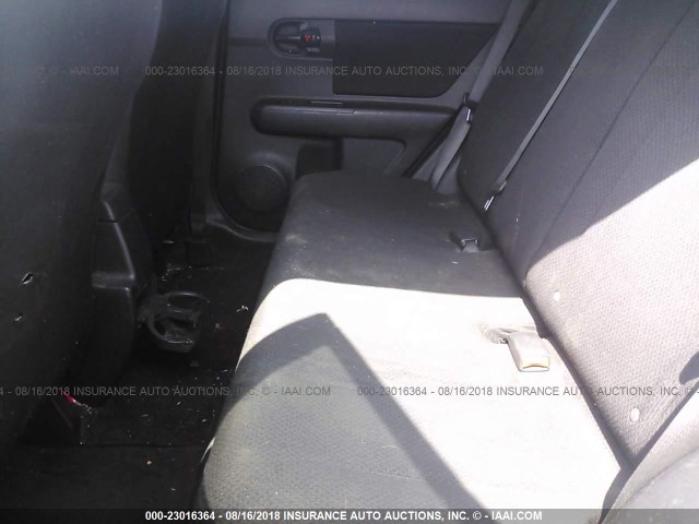 JTLKE50E081024666 - 2008 TOYOTA SCION XB Silber Foto 8