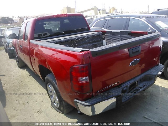 2GCEC19C871639760 - 2007 CHEVROLET SILVERADO C1500 RED photo 3