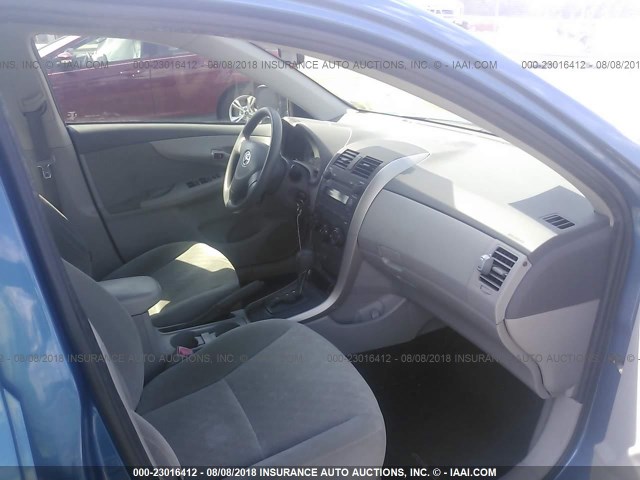 JTDBL40E89J001908 - 2009 TOYOTA COROLLA LE/XLE BLUE photo 5