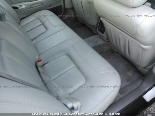 1G6KF549XWU711223 - 1998 CADILLAC DEVILLE CONCOURS WHITE photo 8