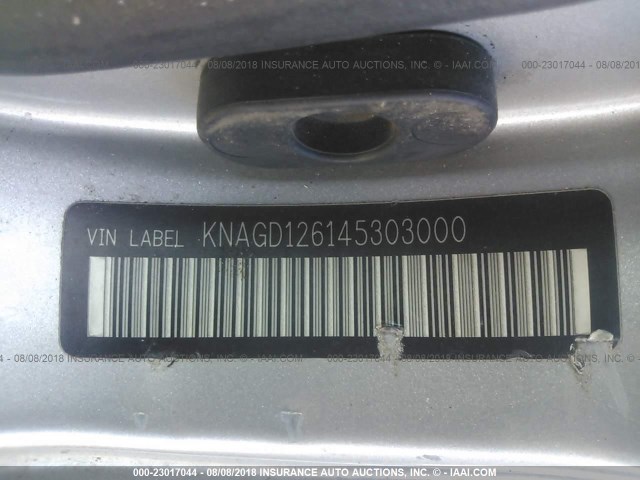 KNAGD126145303000 - 2004 KIA OPTIMA LX/EX SILVER photo 9