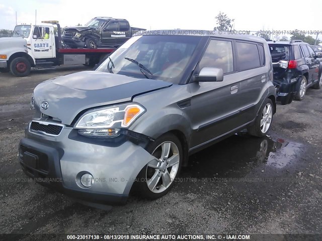 KNDJT2A27A7042021 - 2010 KIA SOUL +/!/SPORT GRAY photo 2