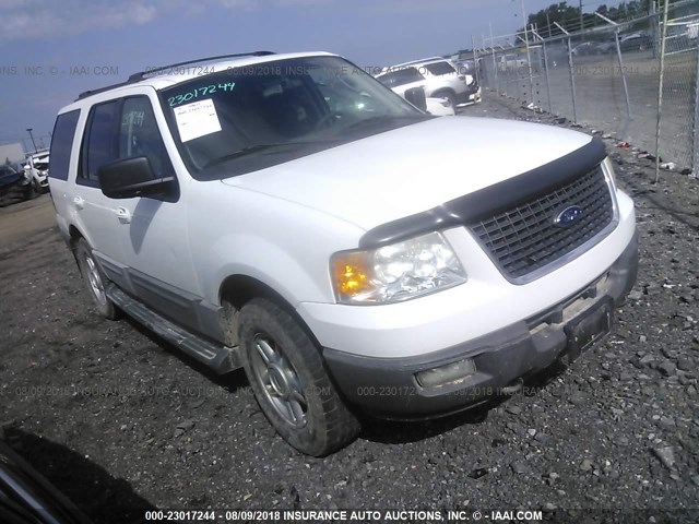 1FMPU16L14LB46126 - 2004 FORD EXPEDITION XLT WHITE photo 1
