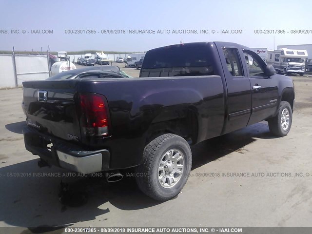 2GTEK19J981147631 - 2008 GMC SIERRA K1500 PURPLE photo 4