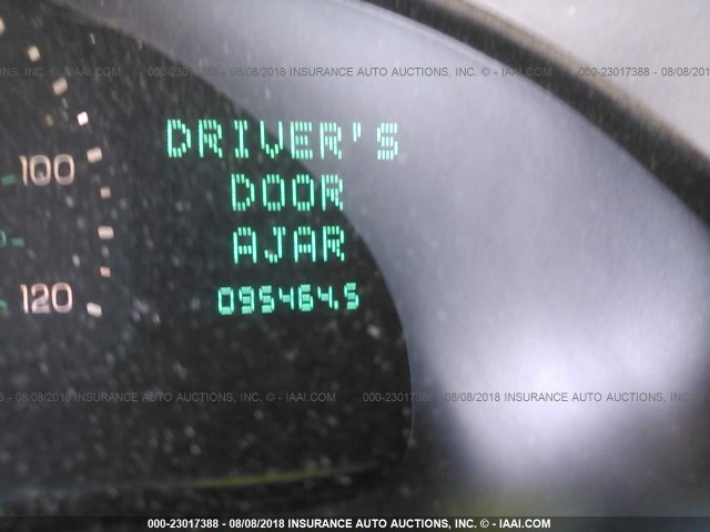 1LNLM97V2SY675436 - 1995 LINCOLN CONTINENTAL  Biały zdjęcie 7