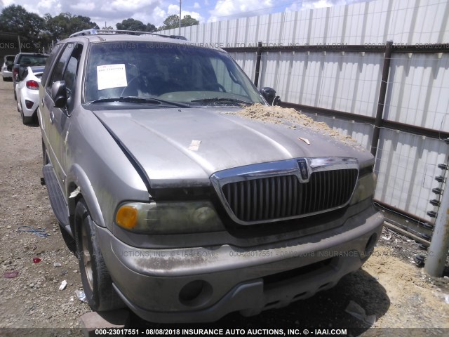 5LMEU27RX1LJ10699 - 2001 LINCOLN NAVIGATOR 金色 照片 6