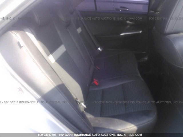 4T1BF1FK5DU271667 - 2013 TOYOTA CAMRY L/SE/LE/XLE 银色 照片 8