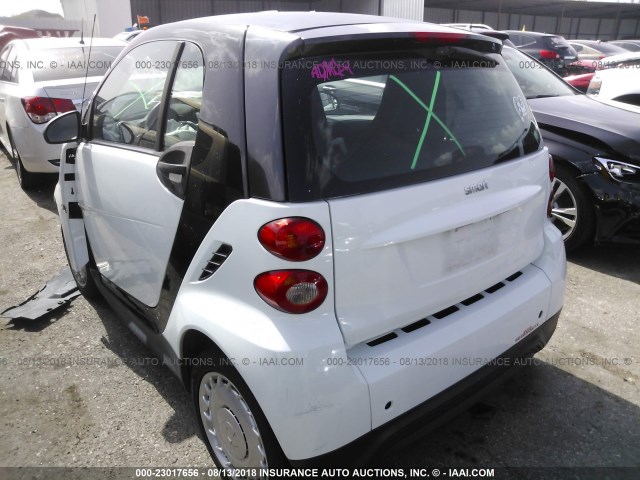 WMEEJ3BA2DK678383 - 2013 SMART FORTWO PURE/PASSION WHITE photo 3