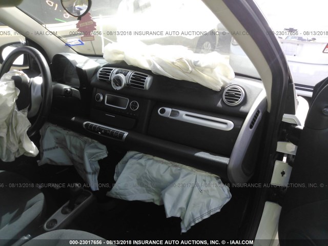 WMEEJ3BA2DK678383 - 2013 SMART FORTWO PURE/PASSION WHITE photo 5